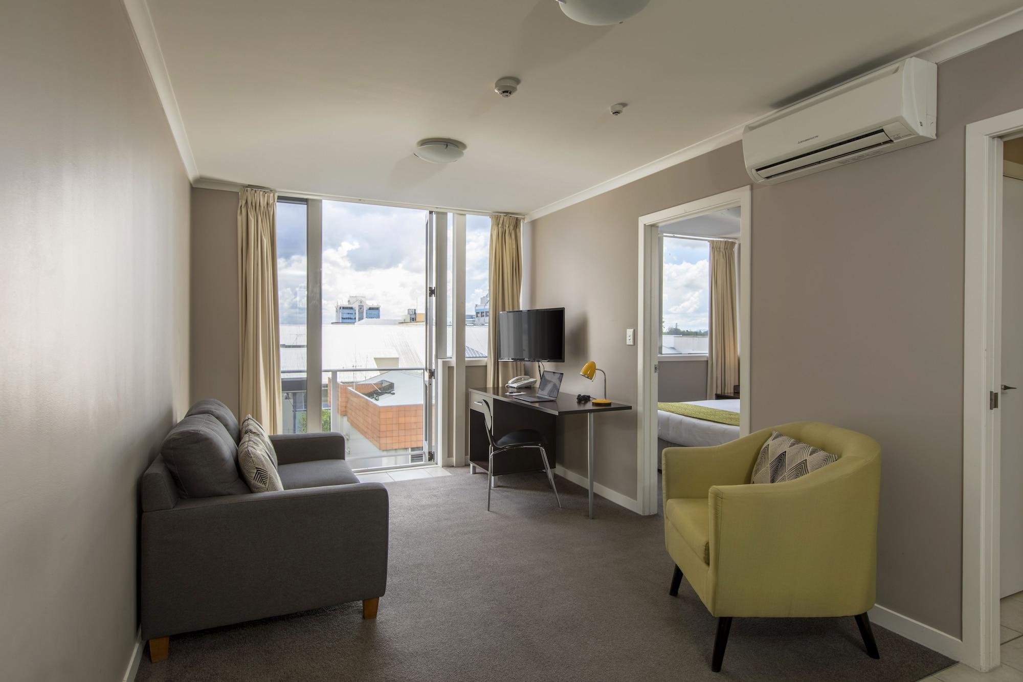 เควสต์ ออน วอร์ด เซอร์วิซ อพาร์ตเมนต์ Aparthotel แฮมิลตัน ภายนอก รูปภาพ